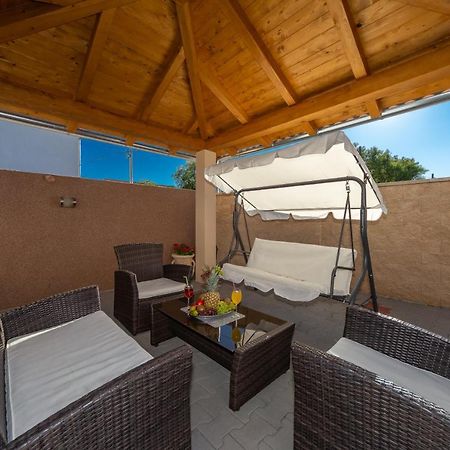 Apartmani Dada Biograd Na Moru Exterior foto