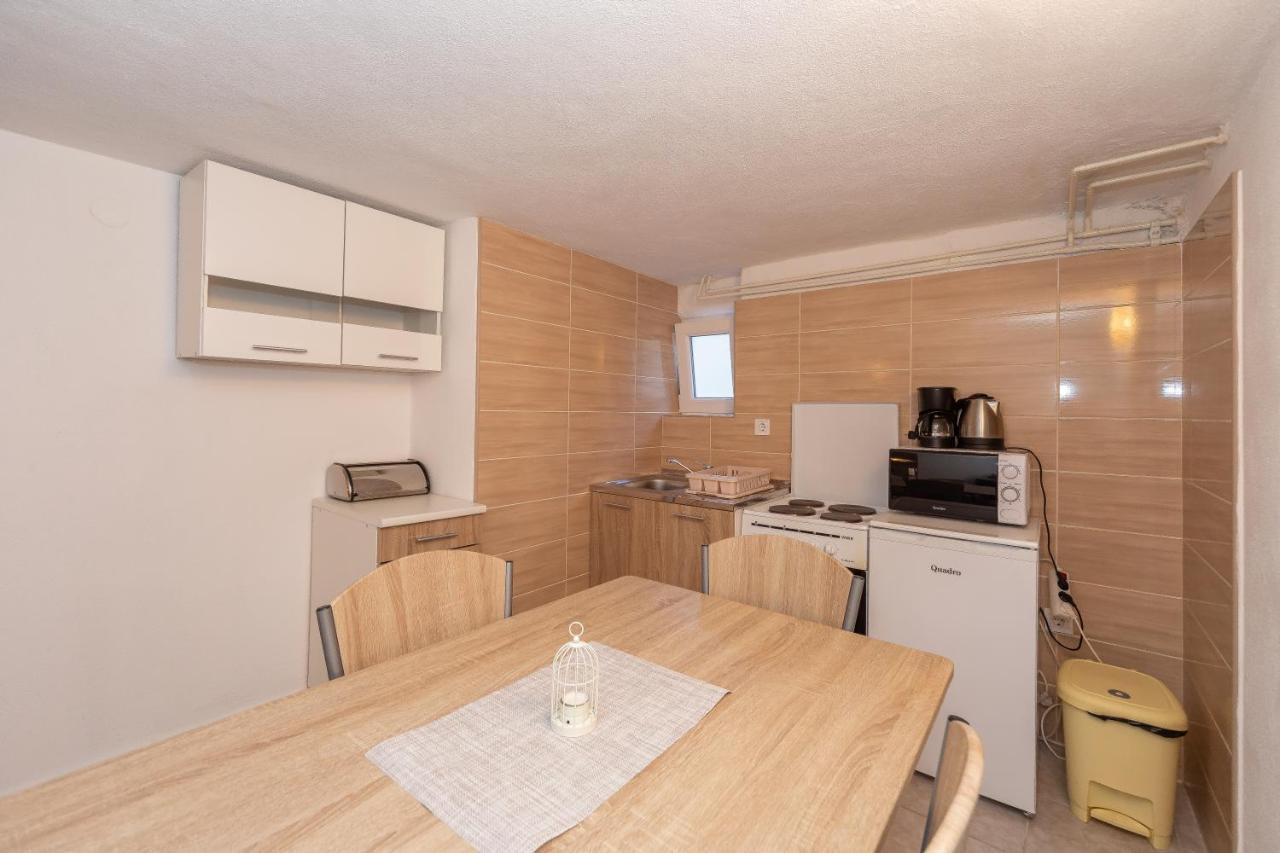 Apartmani Dada Biograd Na Moru Exterior foto