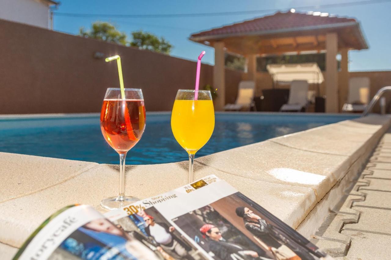 Apartmani Dada Biograd Na Moru Exterior foto