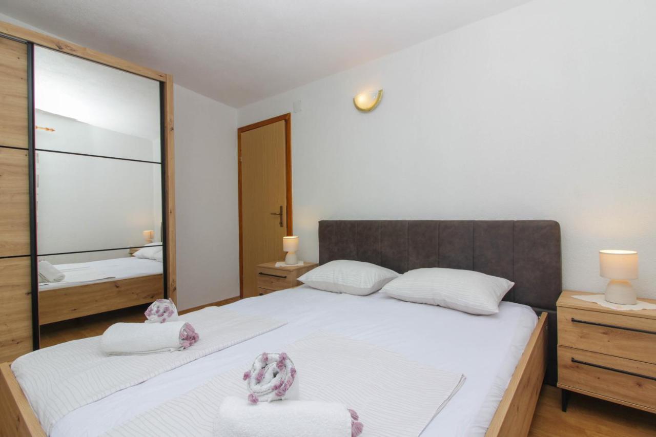 Apartmani Dada Biograd Na Moru Exterior foto